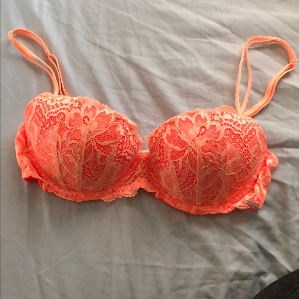 VS PINK bra